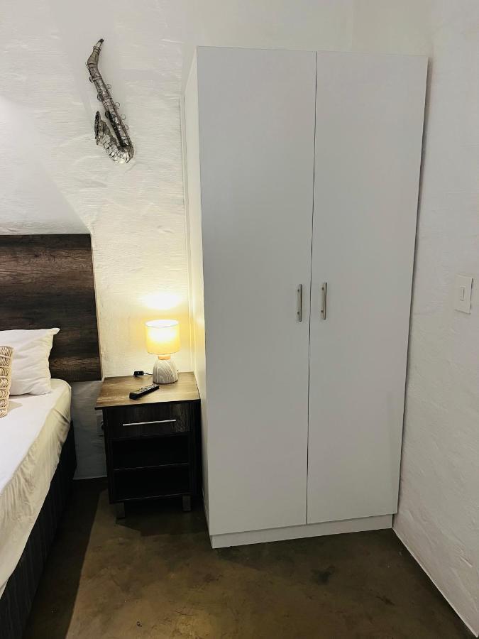 City Living Apartment 119 - Washer, 4K Tv, Fast Wifi, & Sunny Balcony Johannesburg Exterior photo